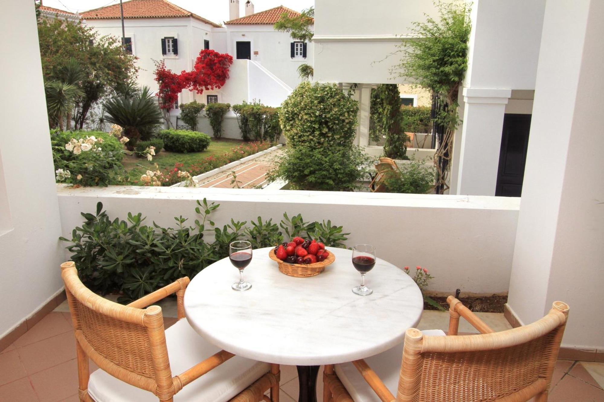 Nissia Traditional Residences Spetses Eksteriør bilde